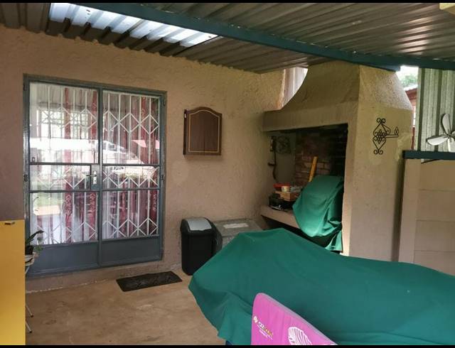 4 BEDROOM HOUSE FOR SALE IN GROENEWEIDE